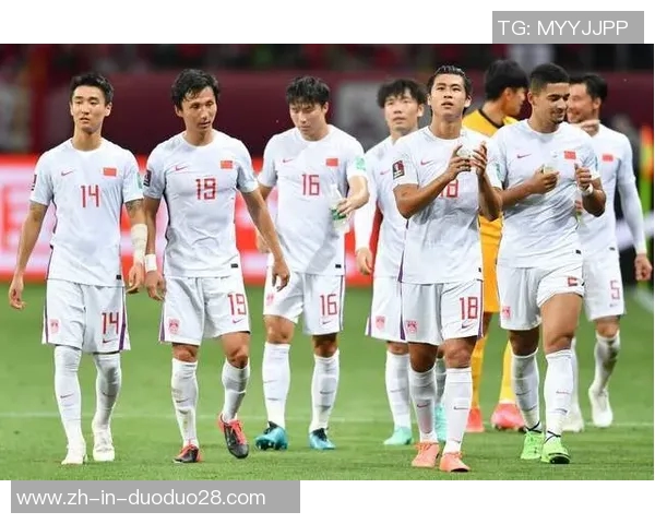 球星时钟足球热潮引领运动与时尚完美融合新风尚 球星时钟足球热潮引领运动与时尚完美融合新风尚