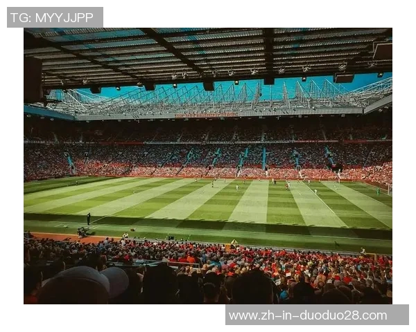 从绿茵场到传奇殿堂：足球球星的荣耀与风采